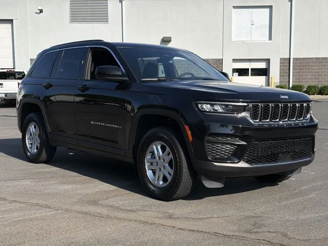Used 2025 Black Jeep Laredo image 14