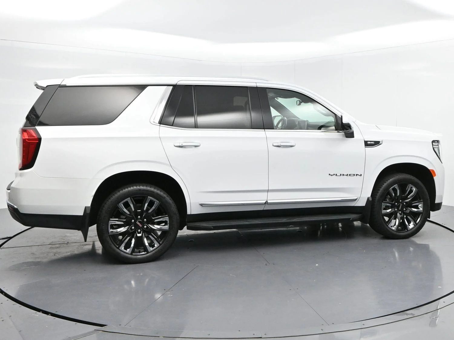 Used 2021 Summit White GMC SLT image 8