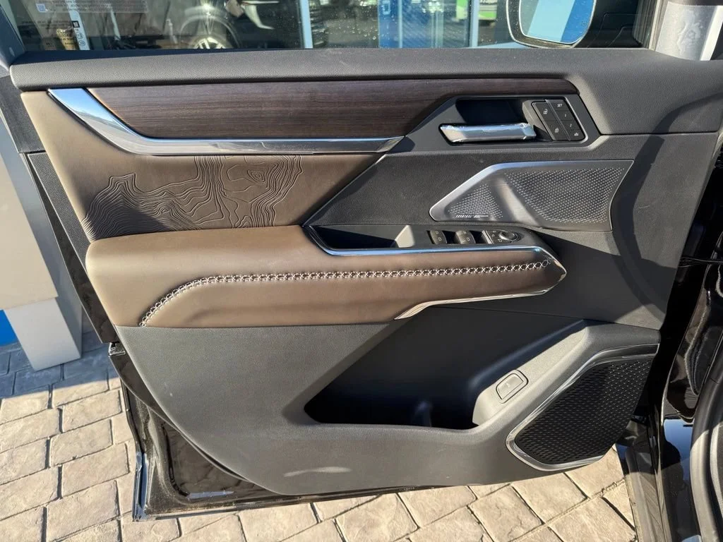 New 2026 Ebony Twilight Metallic GMC Denali Ultimate image 30