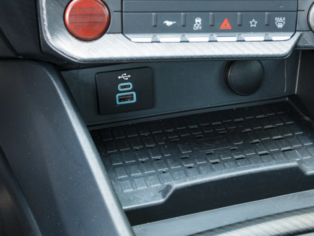 Used 2024 Vapor Blue Metallic Ford GT Premium image 20