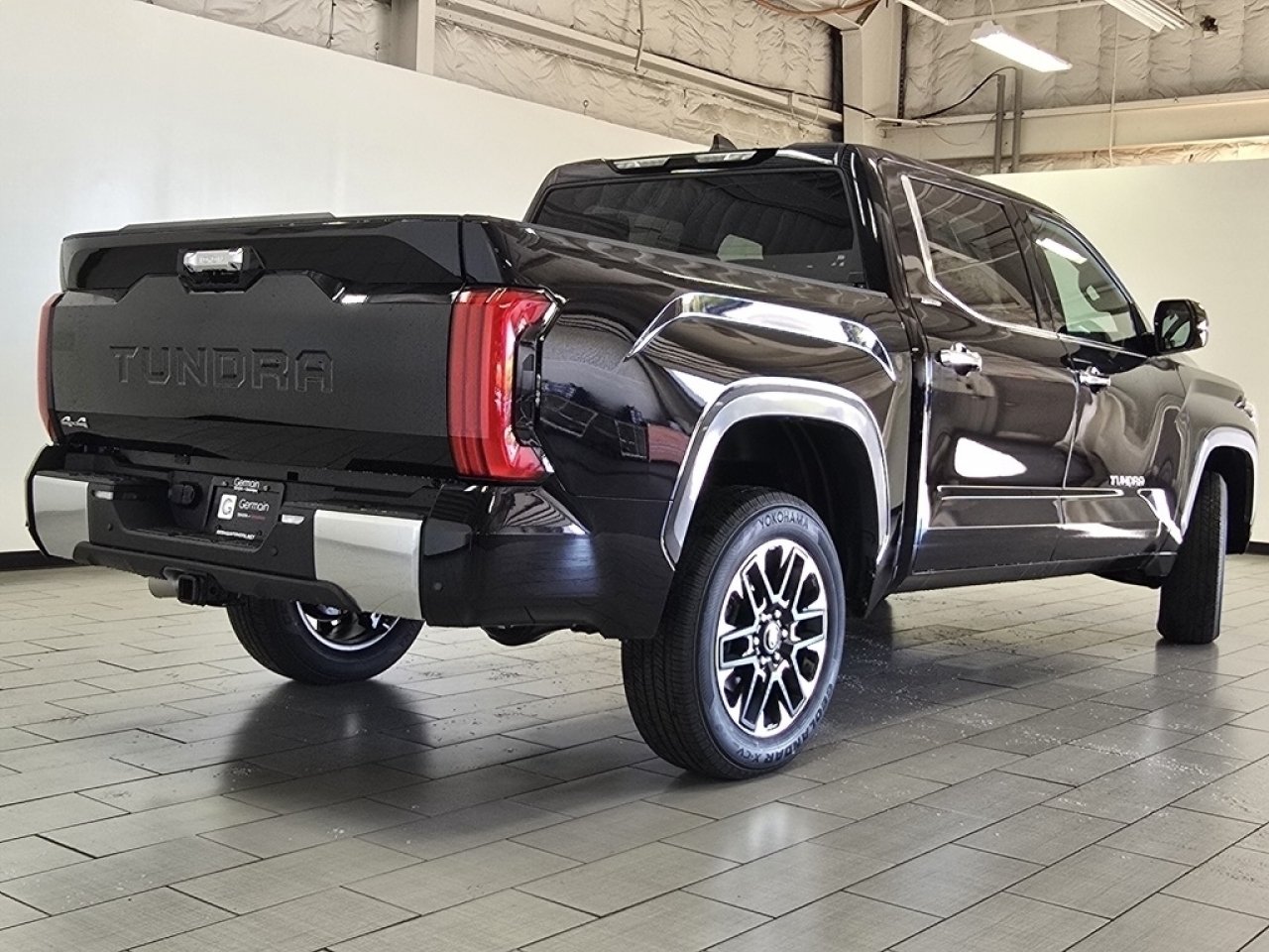 2026 Toyota Tundra Limited - Photo 16