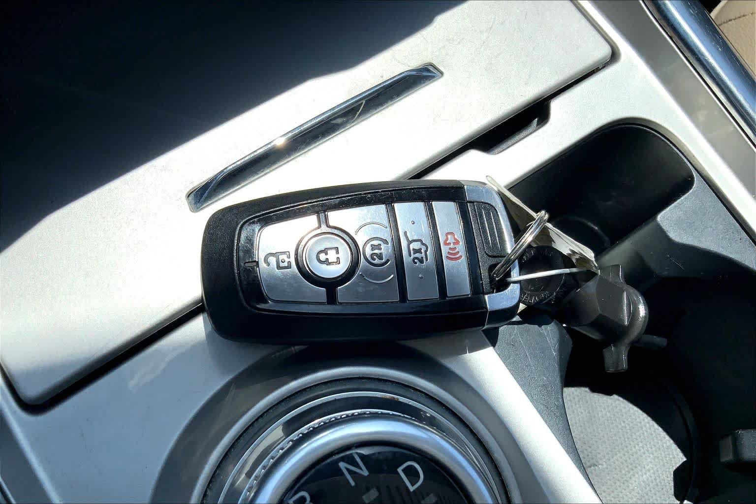 2023 Ford Explorer Limited - Photo 15