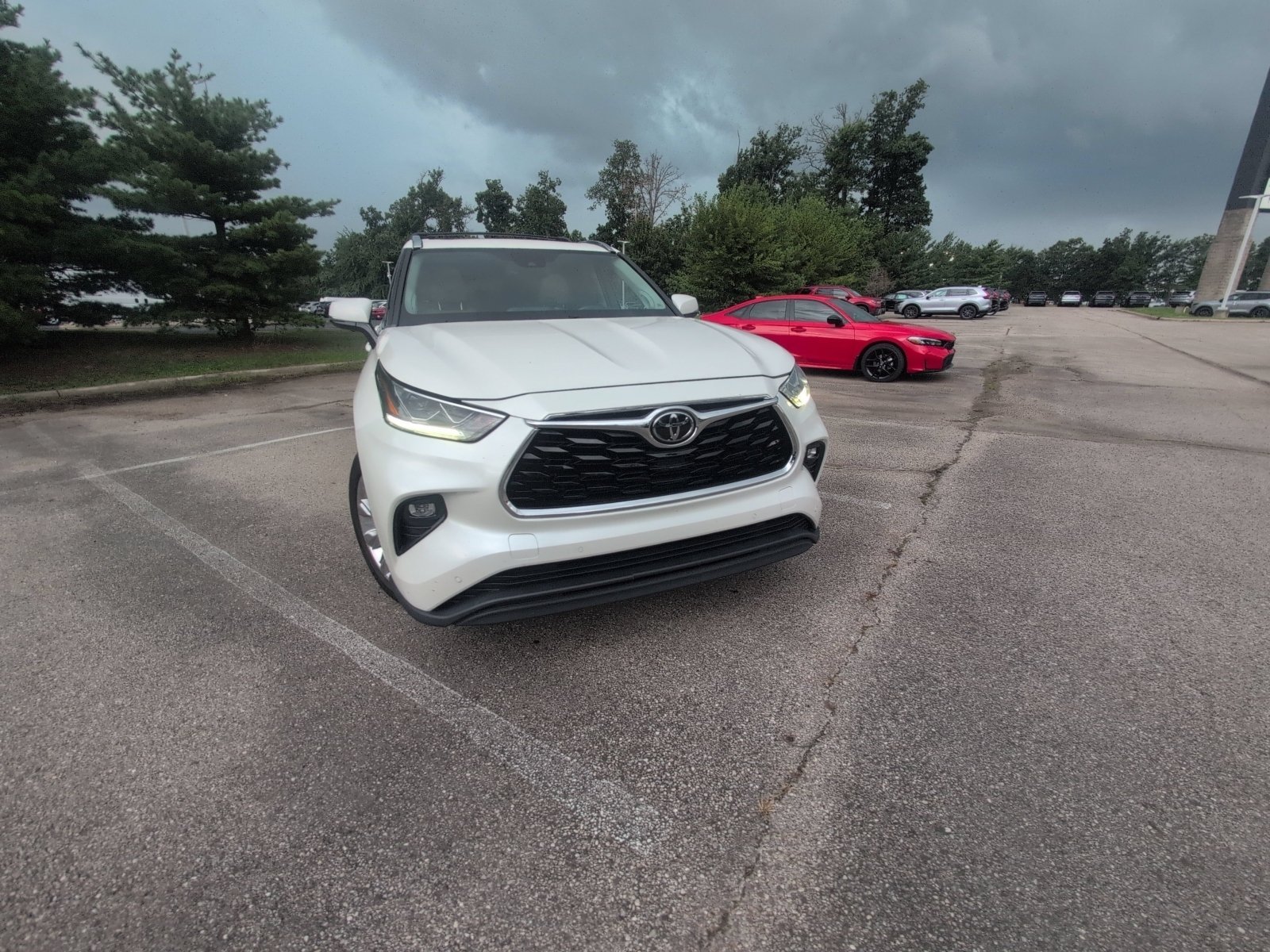 Used 2020 Blizzard Pearl Toyota Limited image 20
