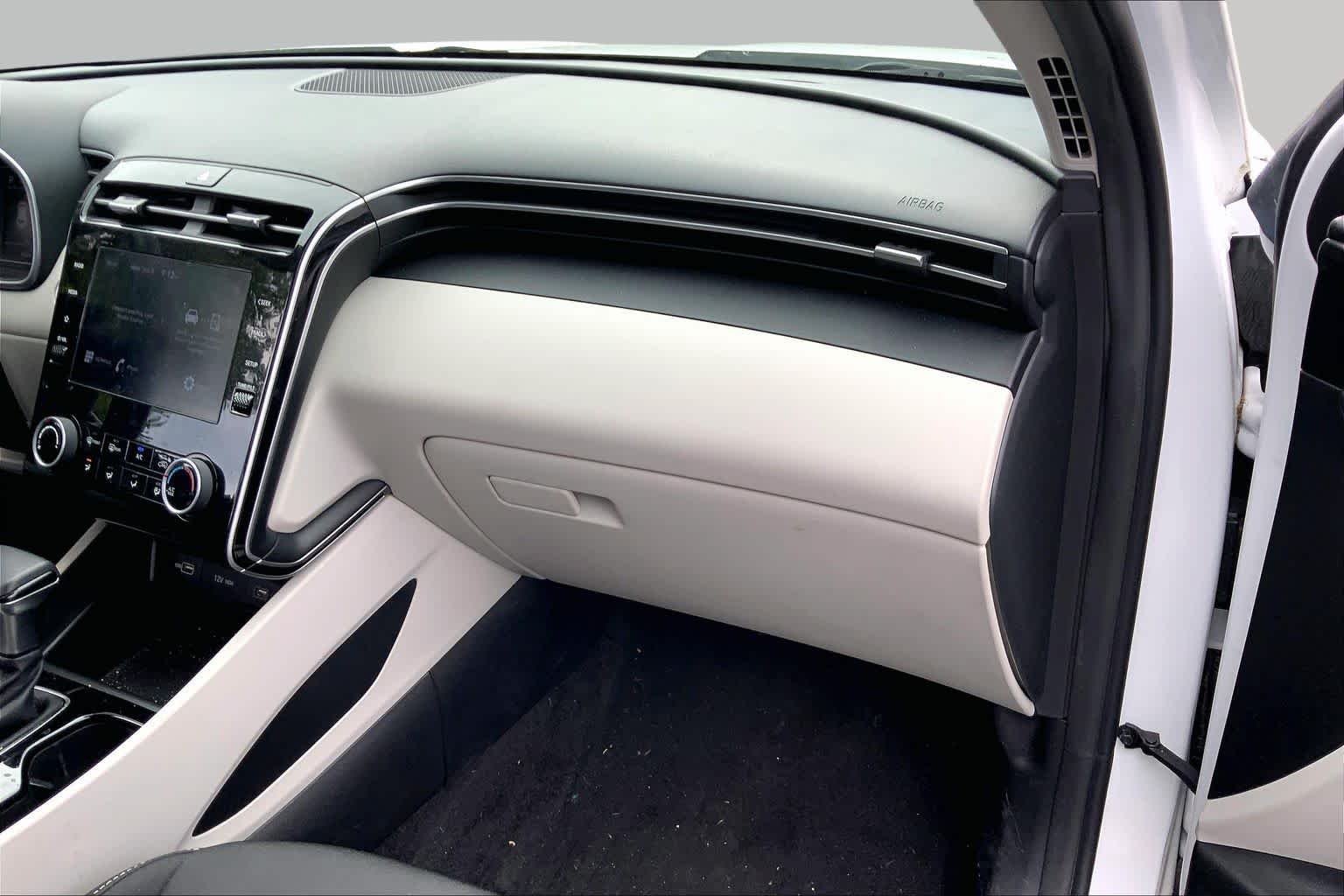 Used 2022 Quartz White Hyundai SEL image 19