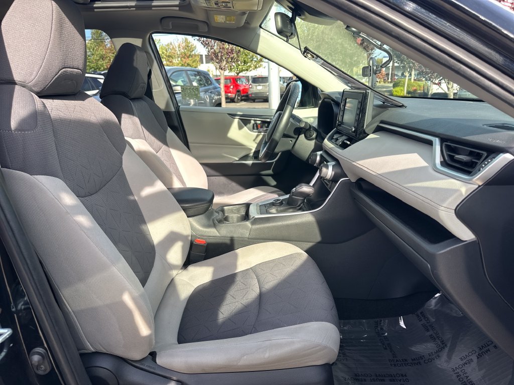 Used 2021 Midnight Black Metallic Toyota XLE image 17