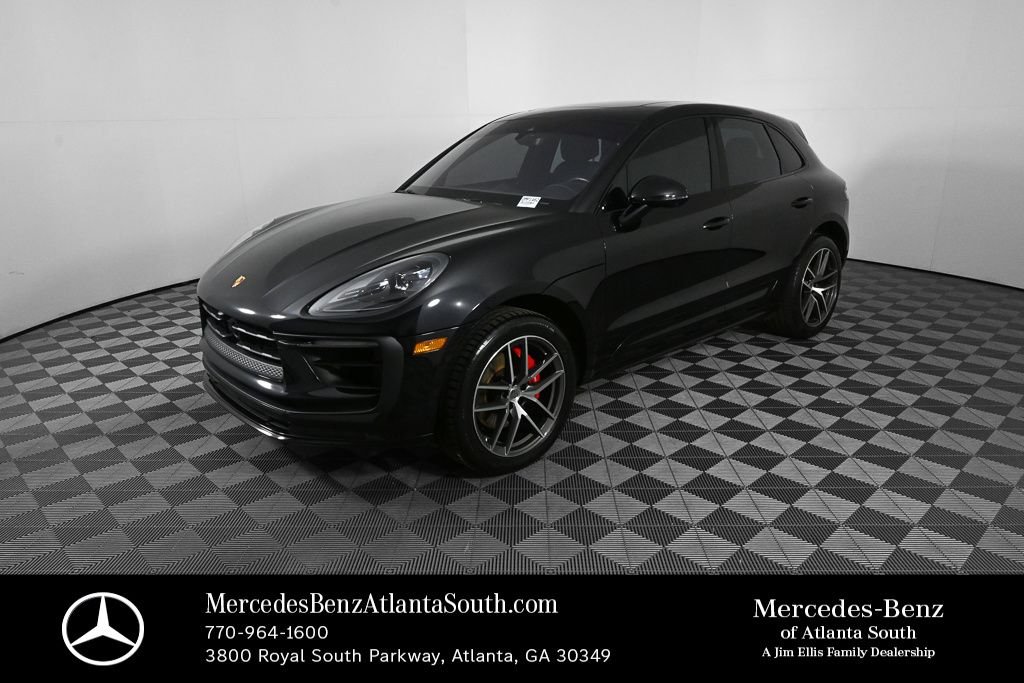2024 Porsche Macan S's photo