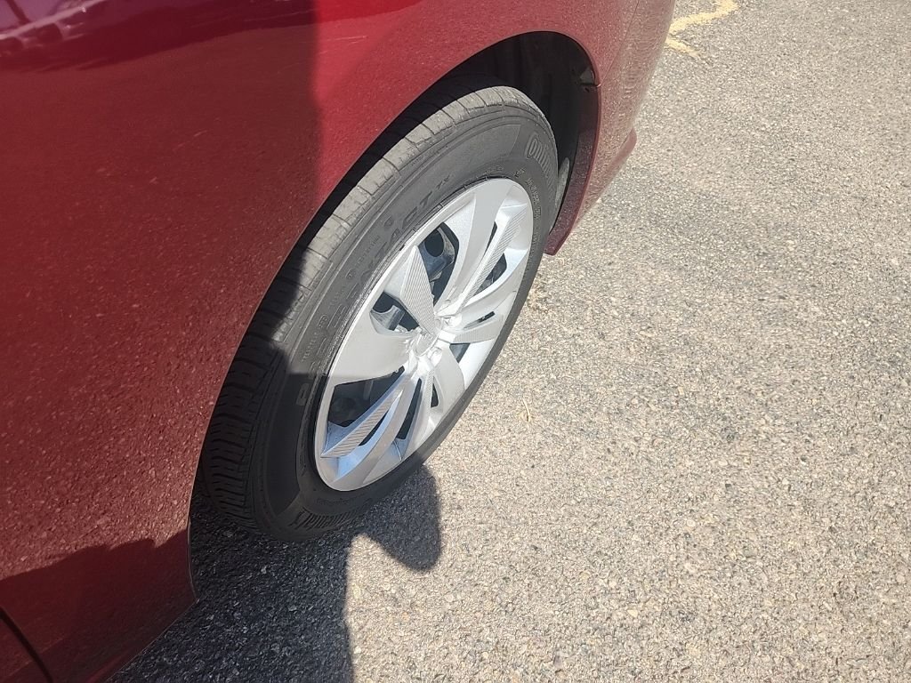 Used 2023 Red Subaru Base image 15