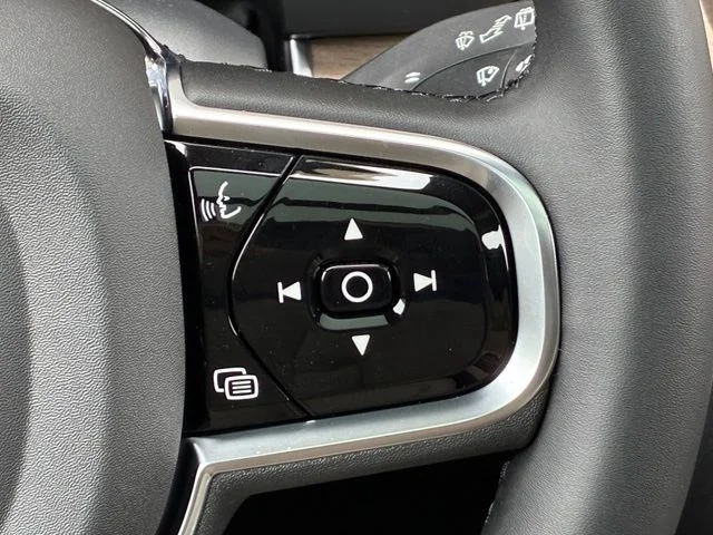 New 2026 Onyx Black Volvo Ultra image 12