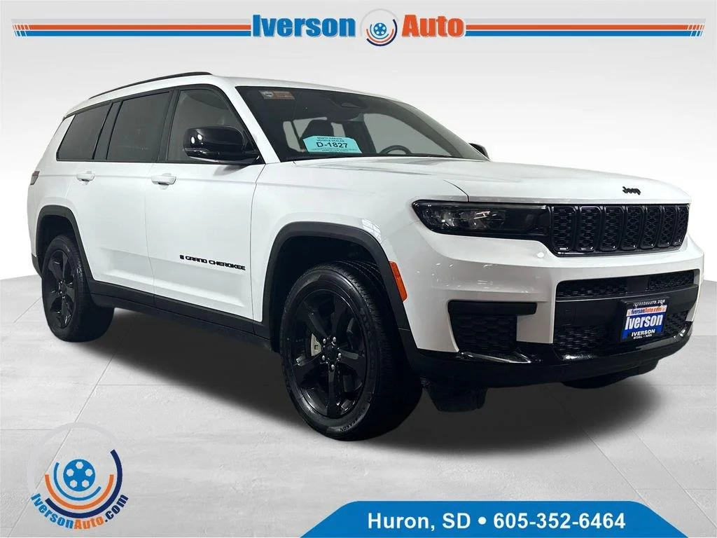 Used 2023 Bright White Clearcoat Jeep Altitude image 1