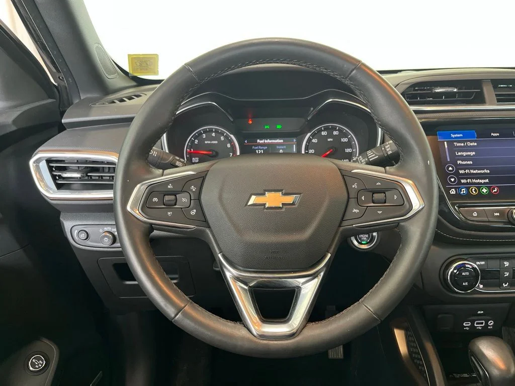 Used 2023 Gray Chevrolet ACTIV image 6