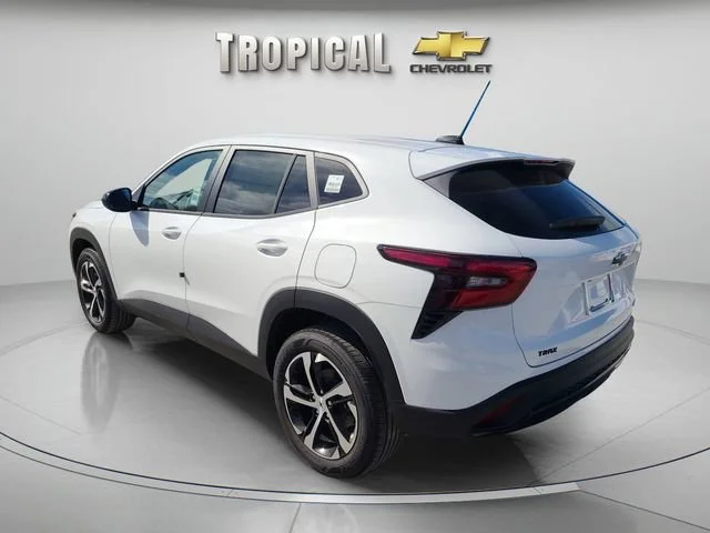 New 2026 Summit White Chevrolet 1RS image 3