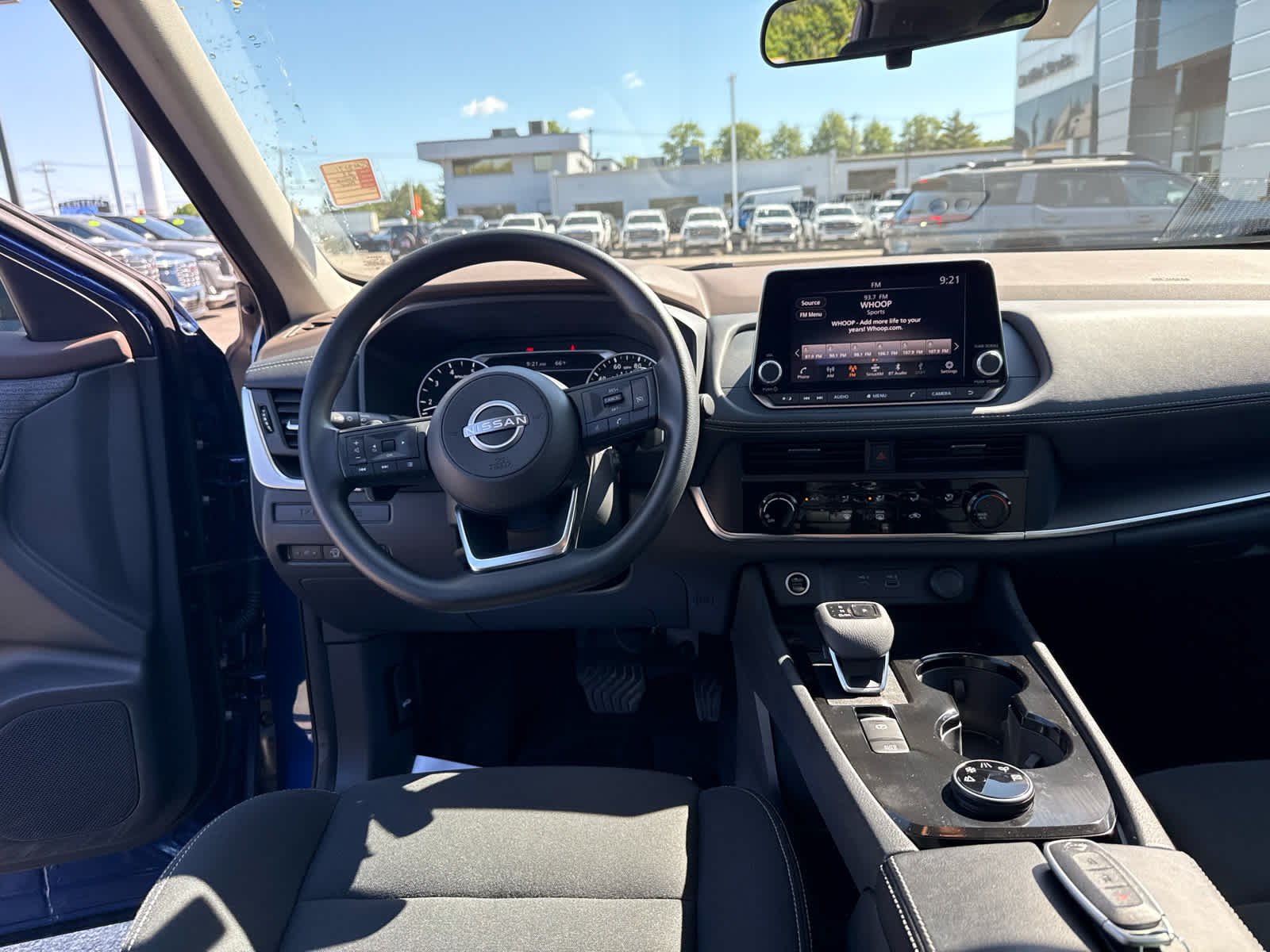 Used 2023 Blue Nissan S image 15