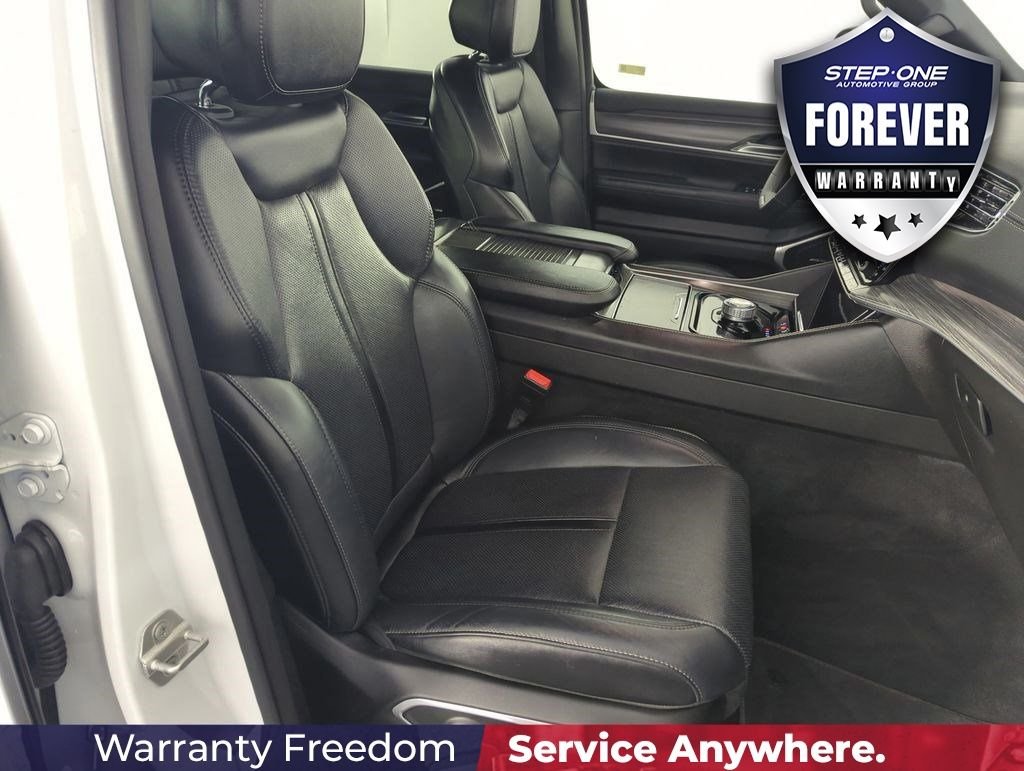 Used 2024 White Jeep Series II image 38