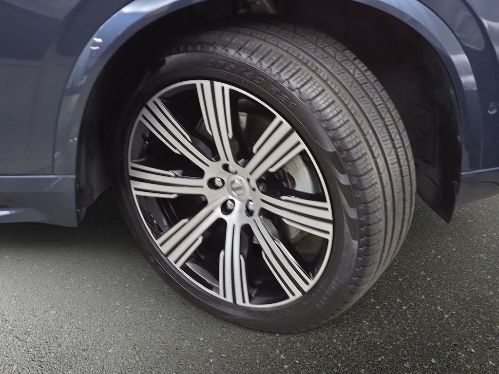 Used 2024 Denim Blue Metallic Volvo Ultimate image 34