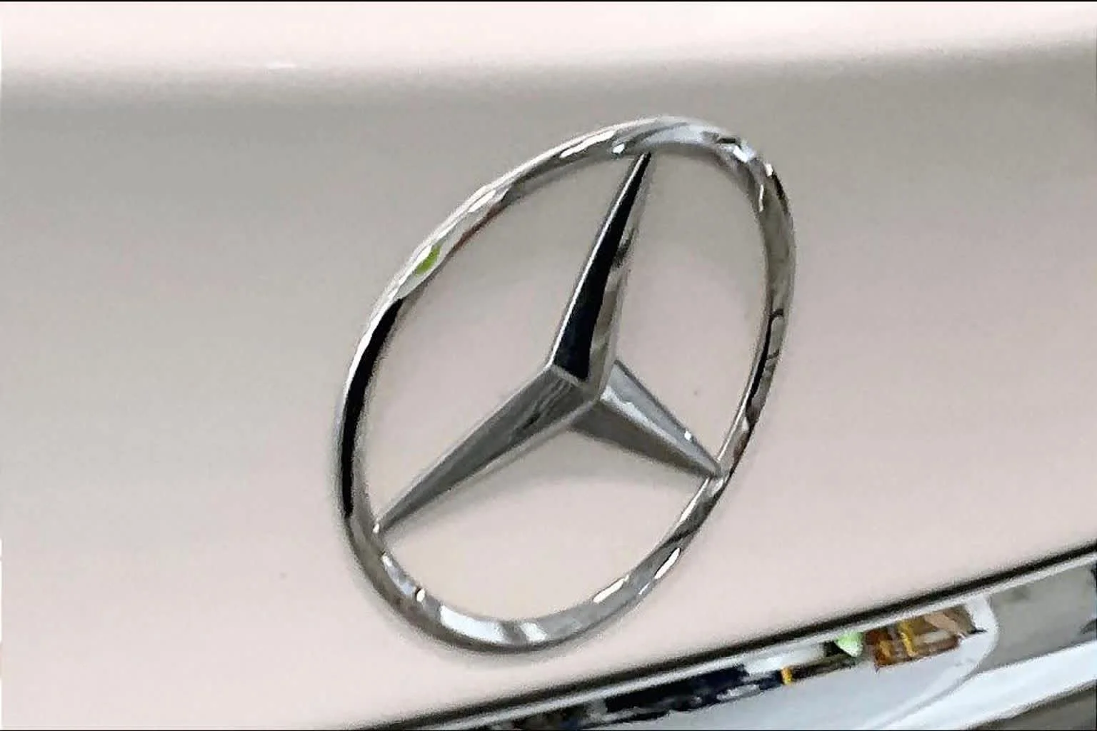 Used 2019 Polar White Mercedes-Benz GLA 250 image 30
