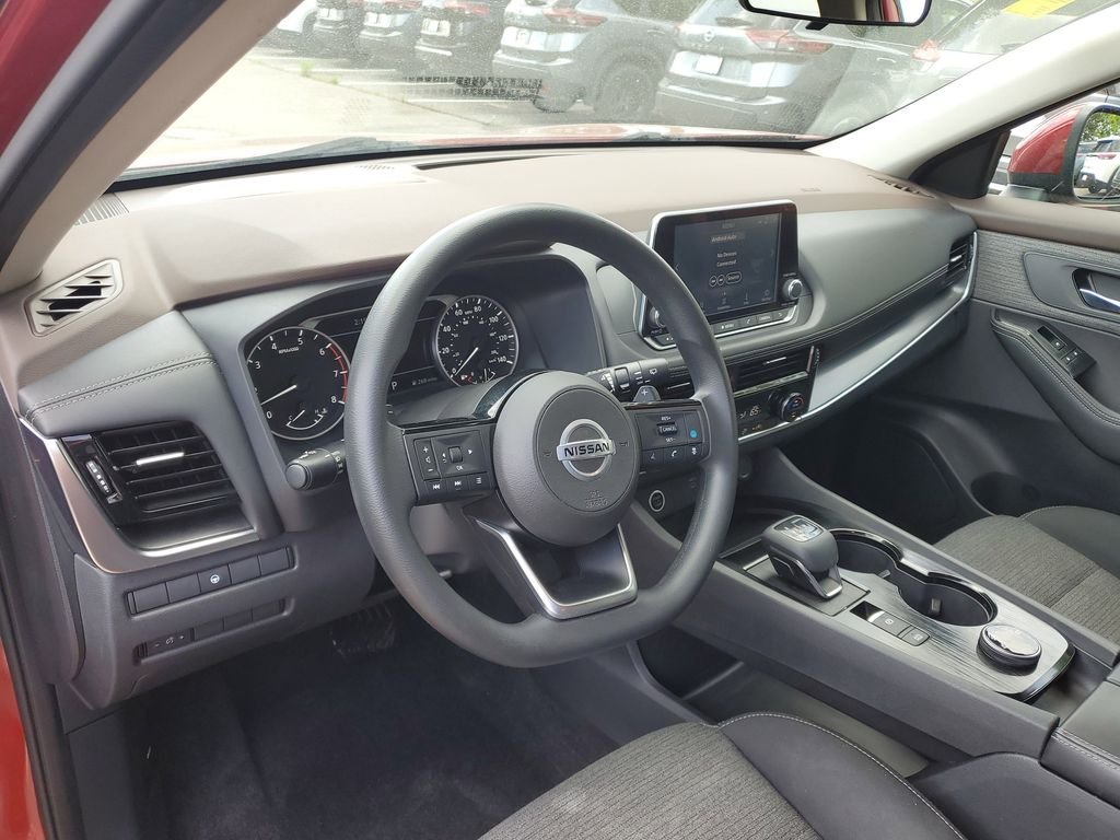 Used 2021 Scarlet Ember Tintcoat Nissan SV image 12