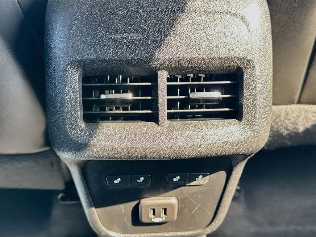 Used 2020 Blue Chevrolet Premier image 31