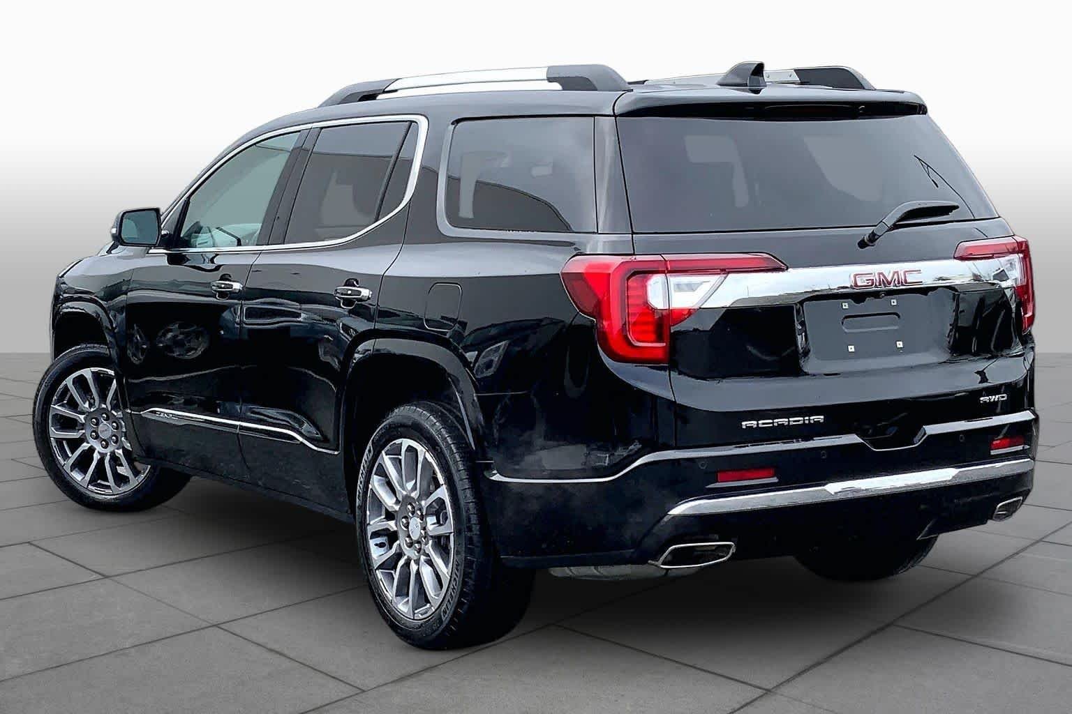 Used 2023 EBONY TWILIGHT METALLIC GMC Denali image 12