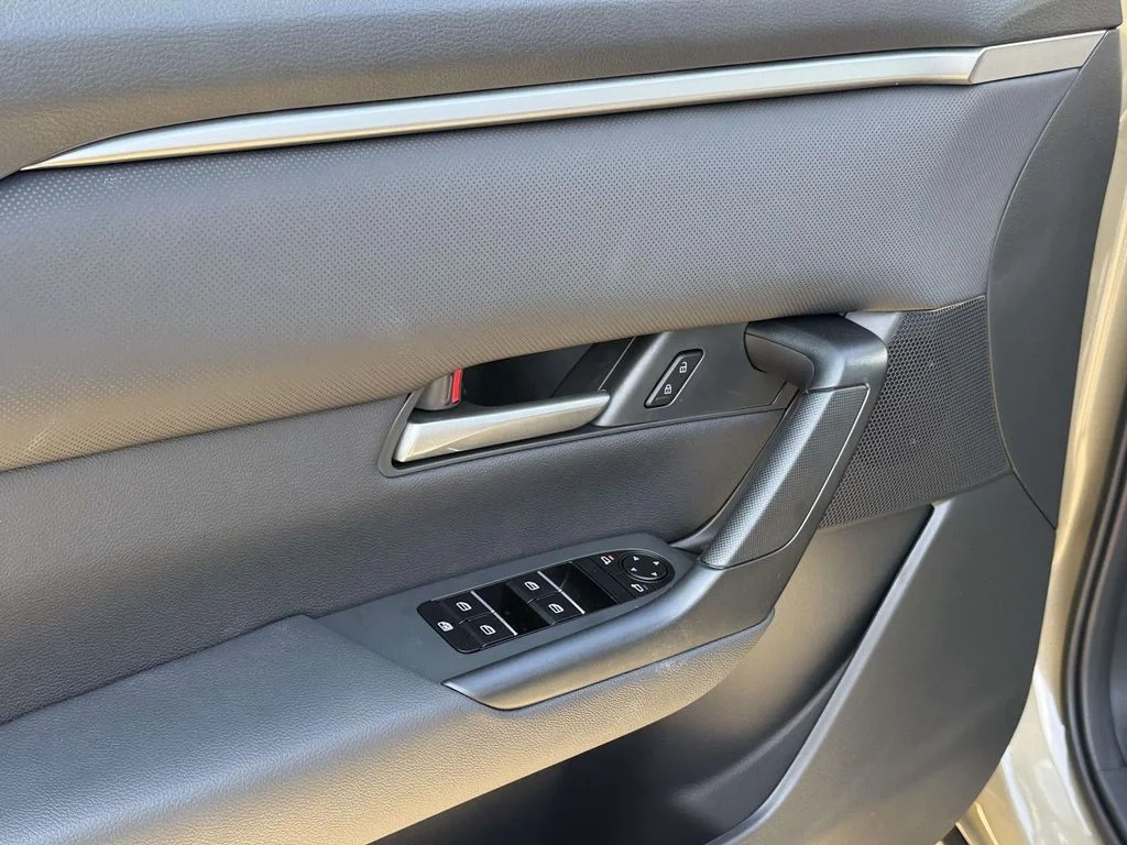 New 2026 Sand Metallic Mazda 2.5 S Meridian Edition image 32