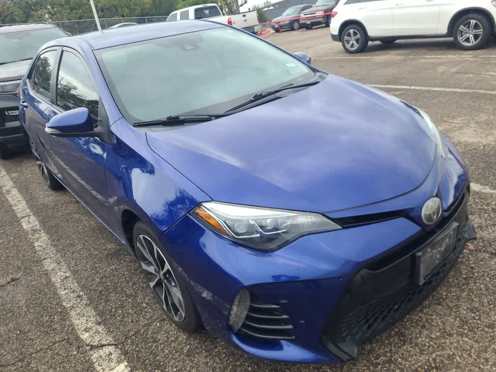 Used 2017 Blue Crush Metallic Toyota SE image 3