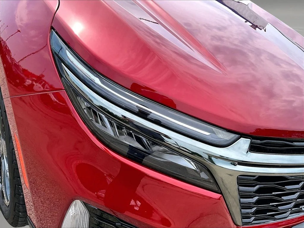 Used 2023 Red Chevrolet RS image 33