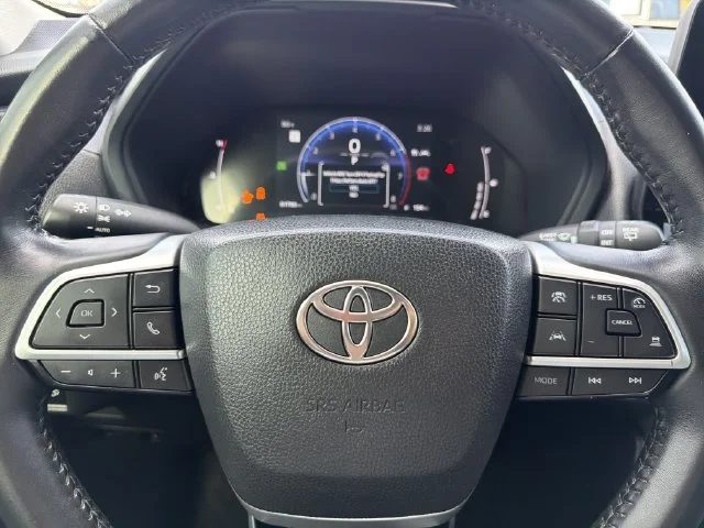 Used 2024 Black Toyota XLE image 30