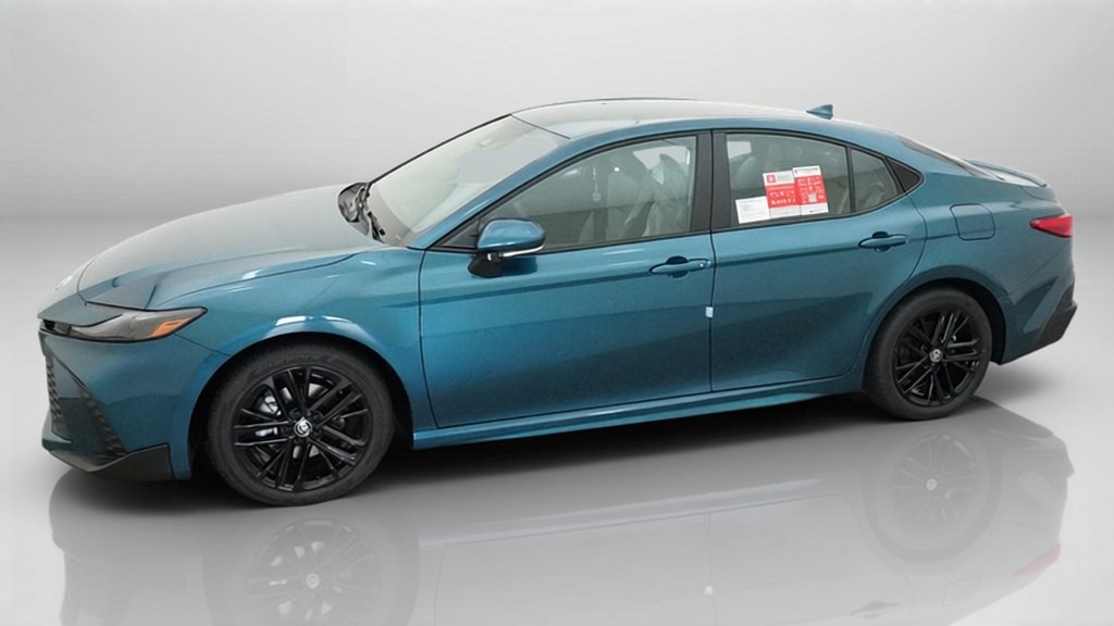 New 2026 Ocean Gem Toyota SE image 33