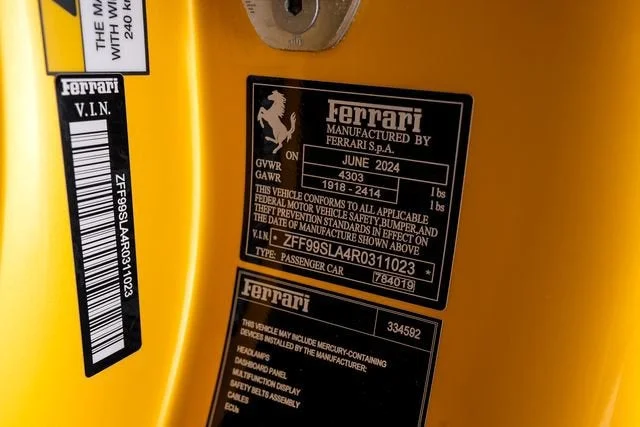 Used 2024 Giallo Triplo Strato Ferrari  image 59