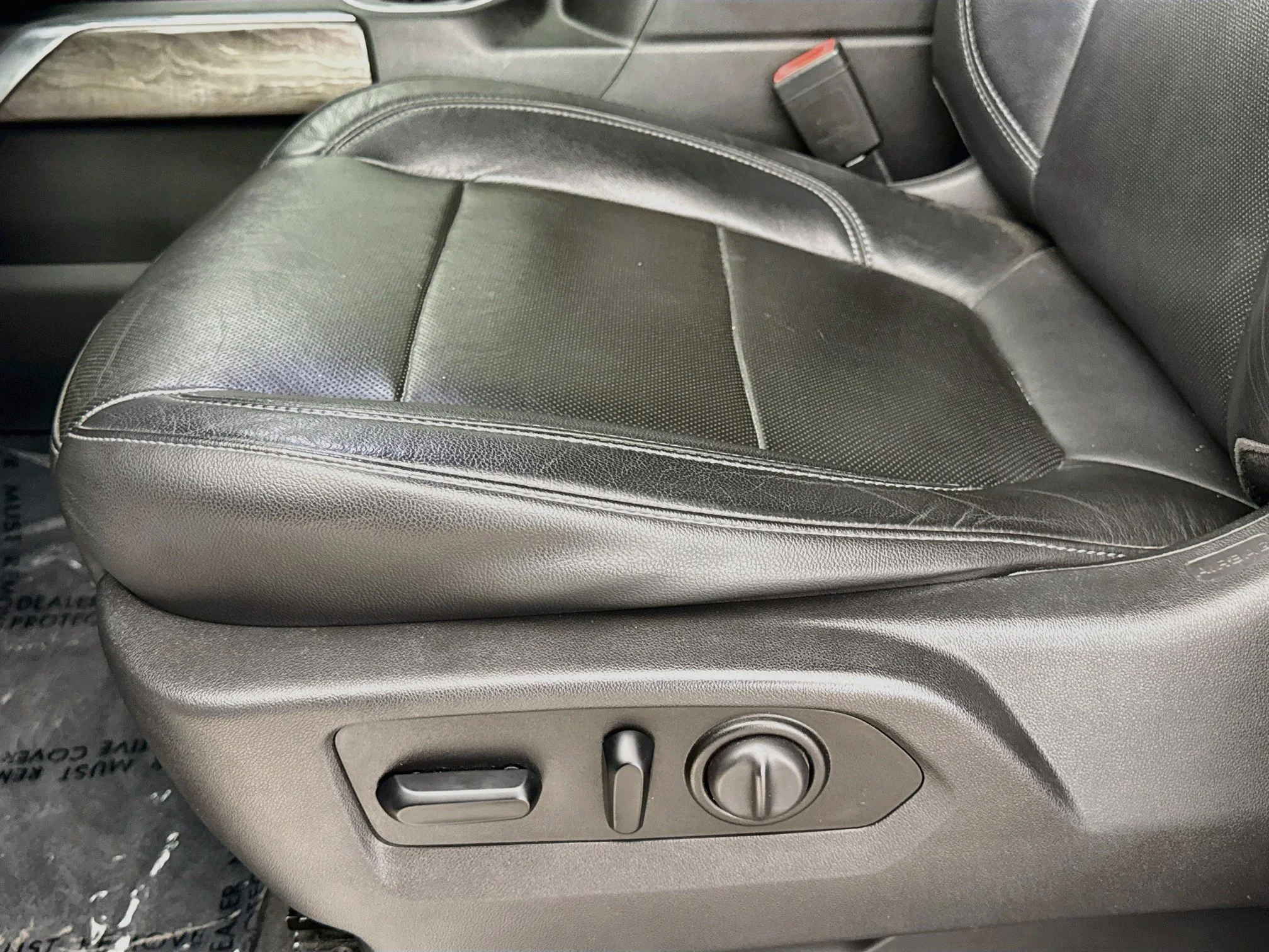 Used 2020 SUMMIT WHITE Chevrolet LTZ image 21