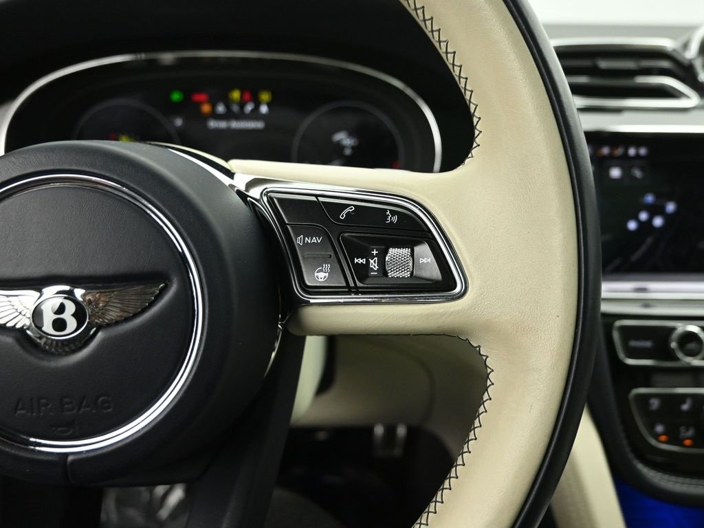 2021 BENTLEY BENTAYGA - Image 17