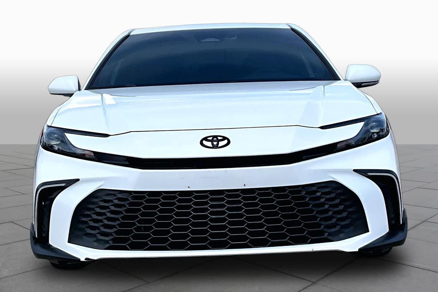 Used 2026 Ice Cap Toyota LE image 4
