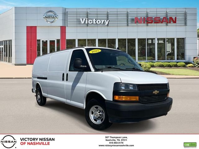 2025 Chevrolet Express 2500 Extended Work Van HD's photo