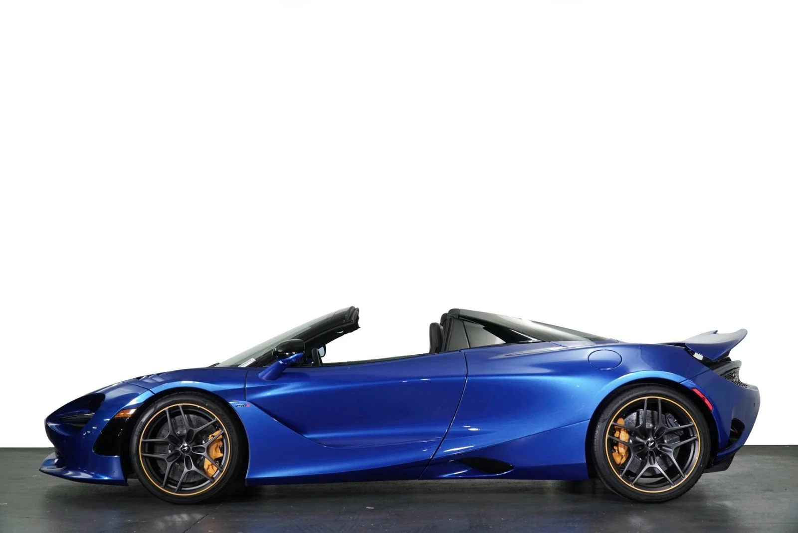 New 2026 Blue McLaren  image 27
