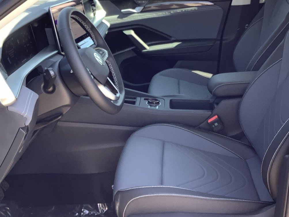 New 2026 MONTEREY BLUE Volkswagen SE image 22