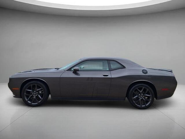 Used 2019 Granite Pearlcoat Dodge SXT image 8