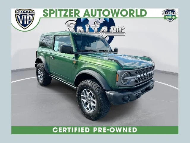 Certified Used 2025 Green Metallic Ford Badlands image 1