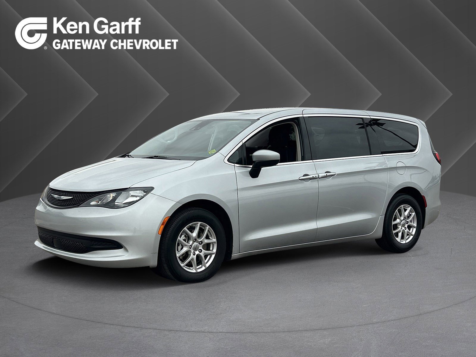 2023 Chrysler Voyager LX's photo