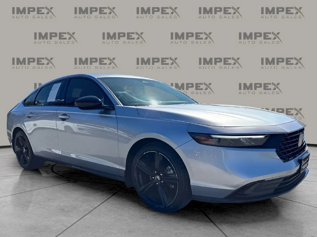 Used 2024 Silver Honda Sport-L image 7