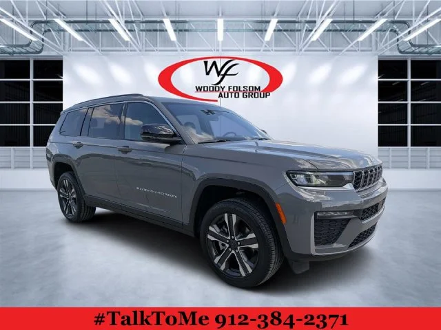 New 2027 Sting-Gray Clear-Coat Paint Jeep Limited image 1