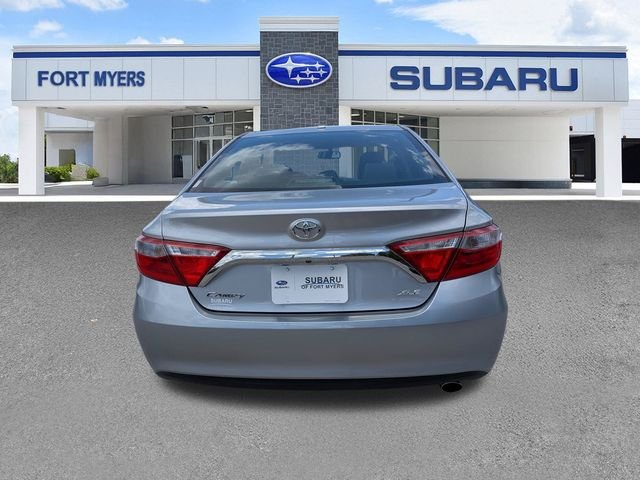 Used 2015 Silver Toyota XLE image 5