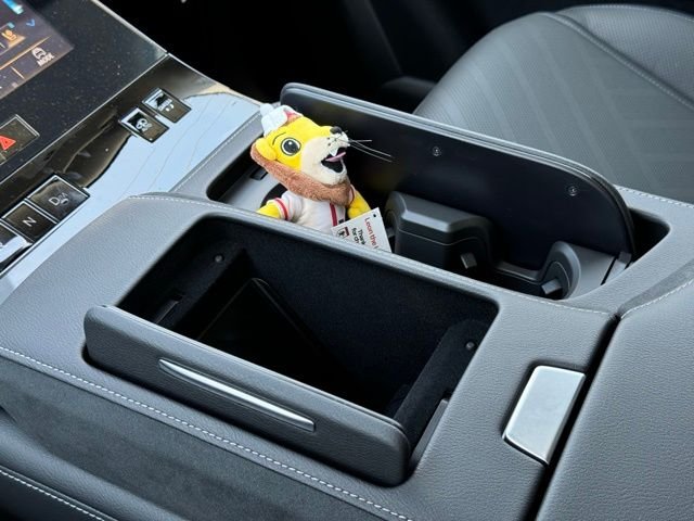 New 2026 RADIANT WHITE INFINITI Luxe 2WD image 32