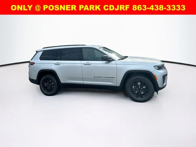 New 2026 Silver Zynith Exterior Paint Jeep Laredo image 4