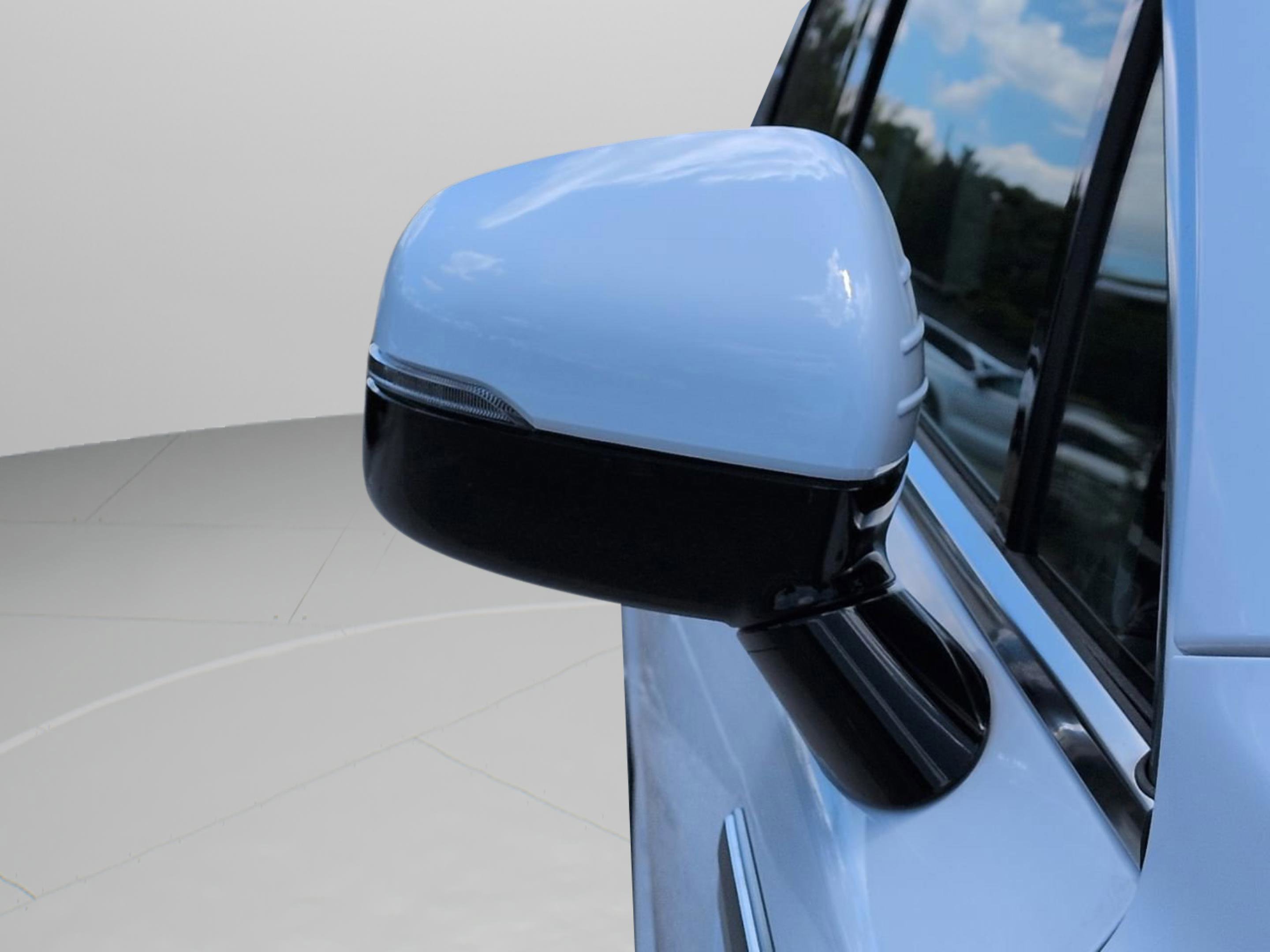 New 2026 Glacial White Kia LX image 14
