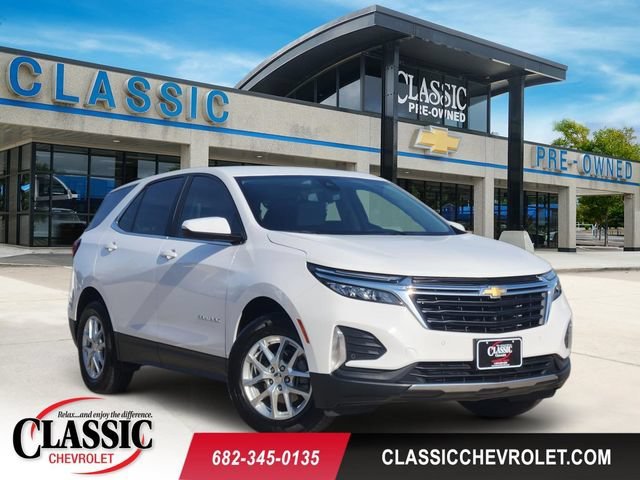 Used 2024 Summit White Chevrolet LT image 1