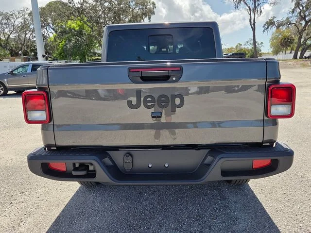 New 2026 Granite Crystal Metallic Clearcoat Jeep Sport S image 6