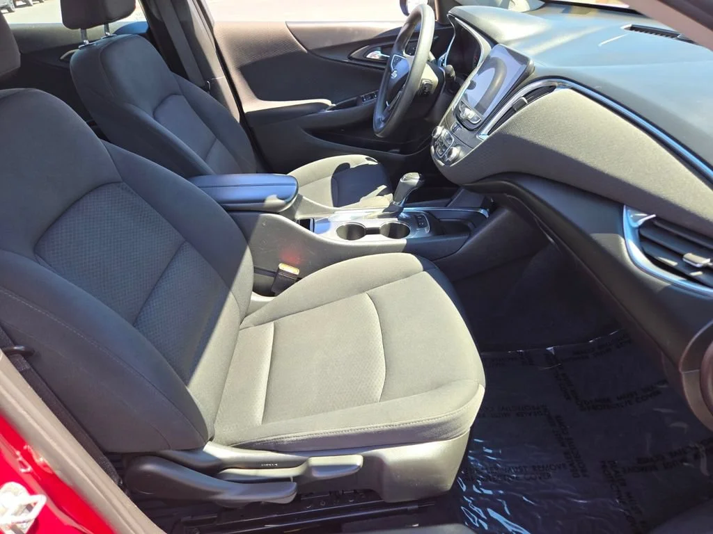 Used 2020 CAJUN RED TINTCOAT Chevrolet LT image 16