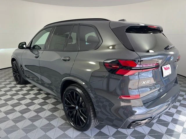 New 2026 Dravit Grey Metallic BMW sDrive40i image 5