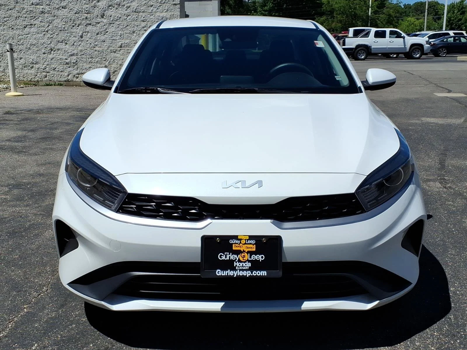 Used 2023 Snow White Pearl Kia LXS image 2