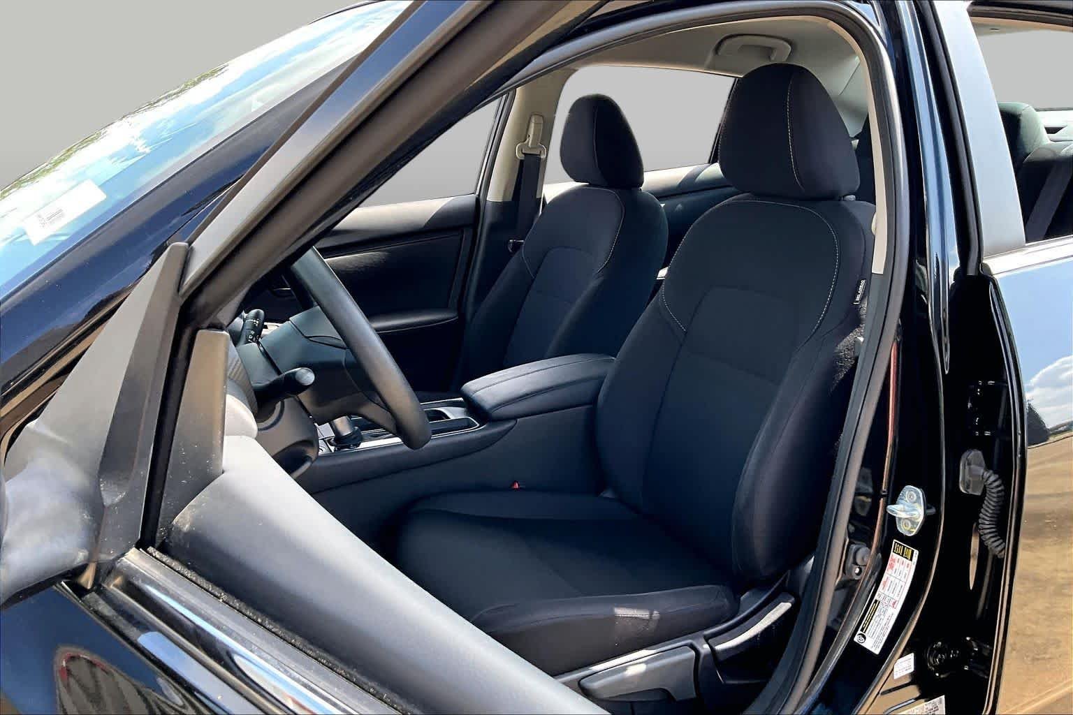 Used 2024 Super Black Nissan S image 8