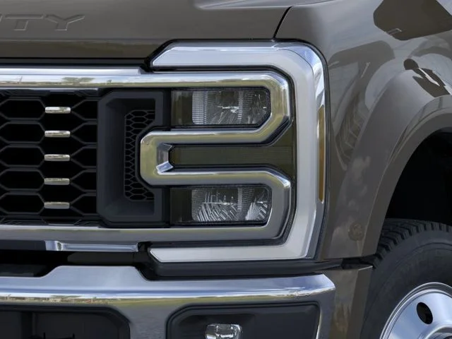 New 2026 Gray Ford Lariat image 18